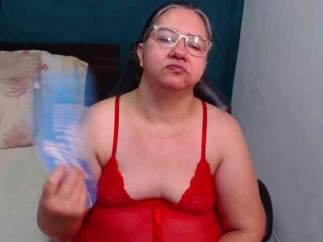 scarlett-dubois webcam