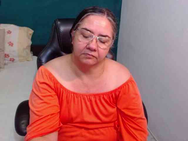 scarlett-dubois webcam