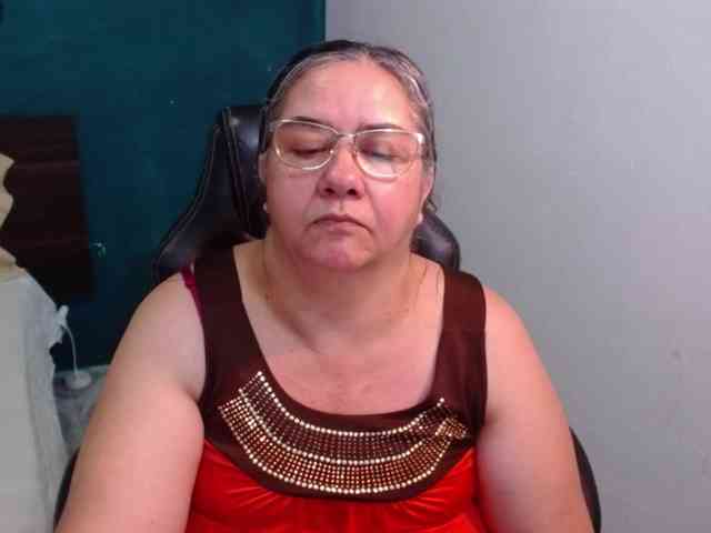 scarlett-dubois webcam