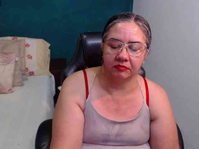 scarlett-dubois webcam