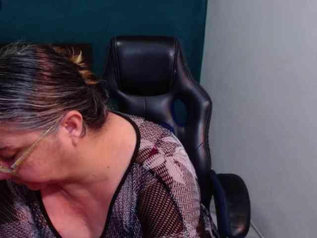 scarlett-dubois webcam