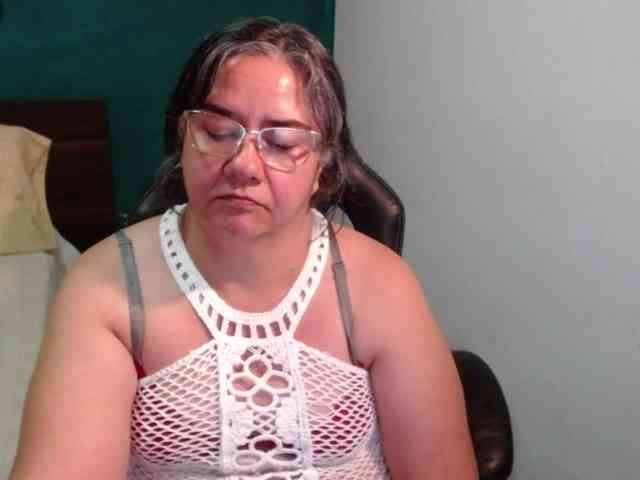 scarlett-dubois webcam