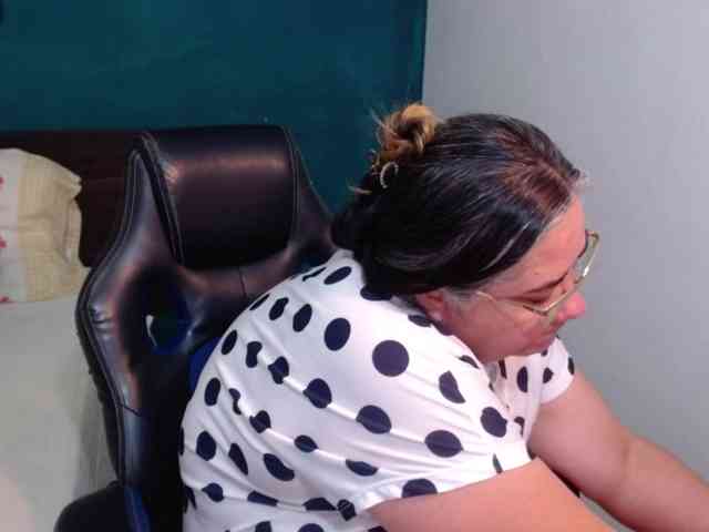 scarlett-dubois webcam