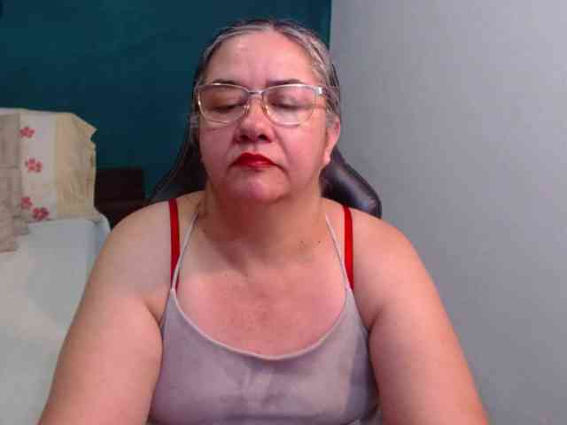 scarlett-dubois webcam