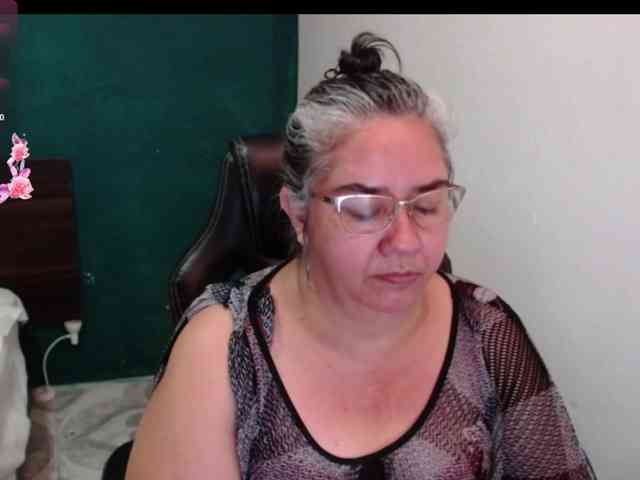 scarlett-dubois webcam