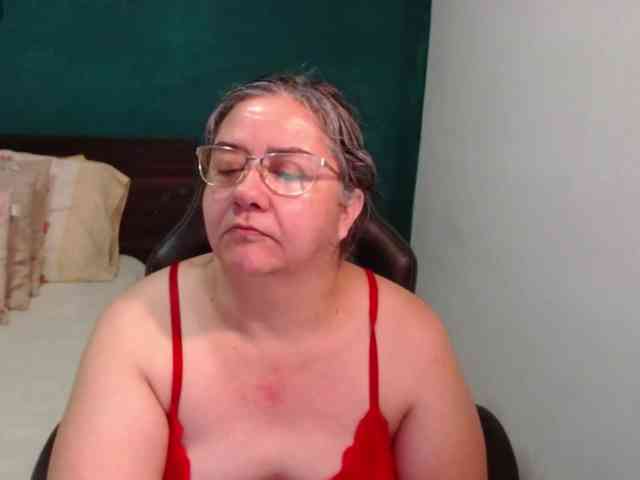 scarlett-dubois webcam