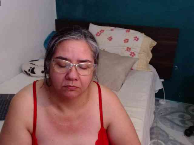 scarlett-dubois webcam