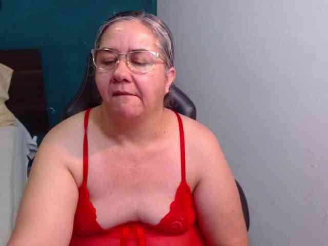 scarlett-dubois webcam