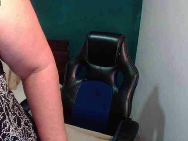 scarlett-dubois webcam