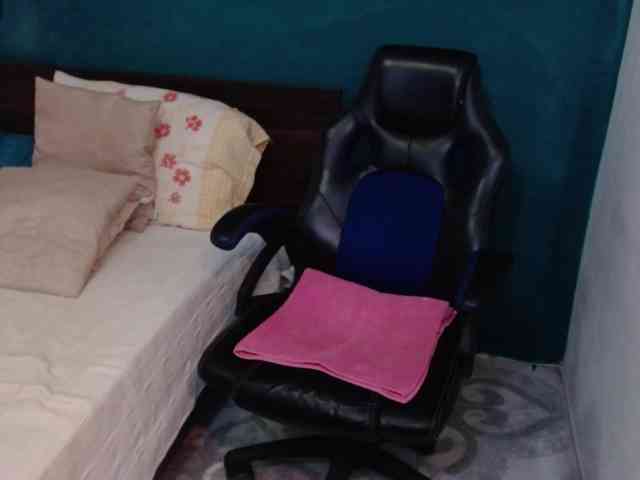 scarlett-dubois webcam