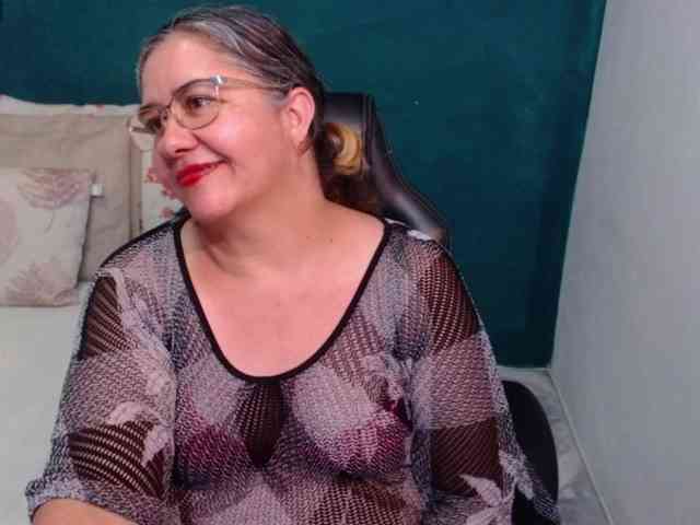 scarlett-dubois webcam