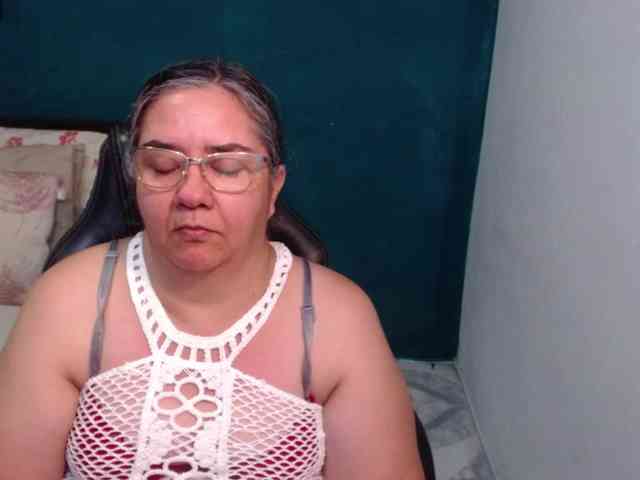 scarlett-dubois webcam