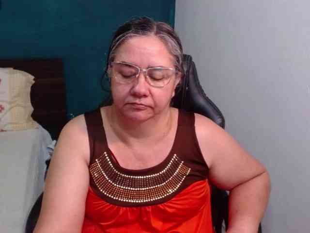 scarlett-dubois webcam