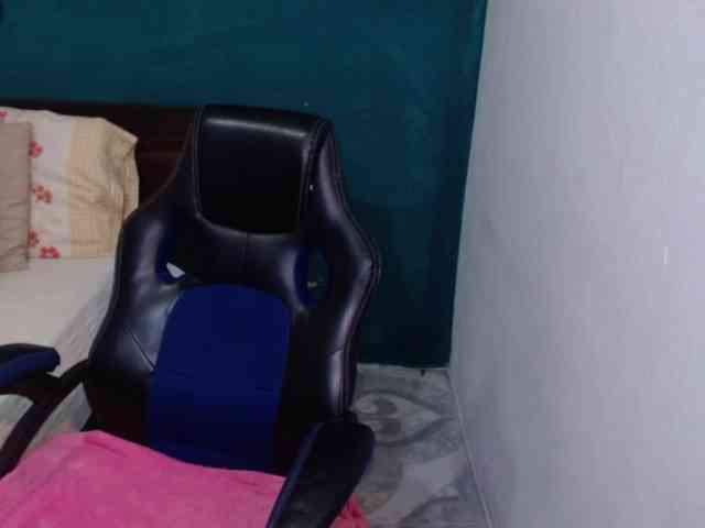 scarlett-dubois webcam