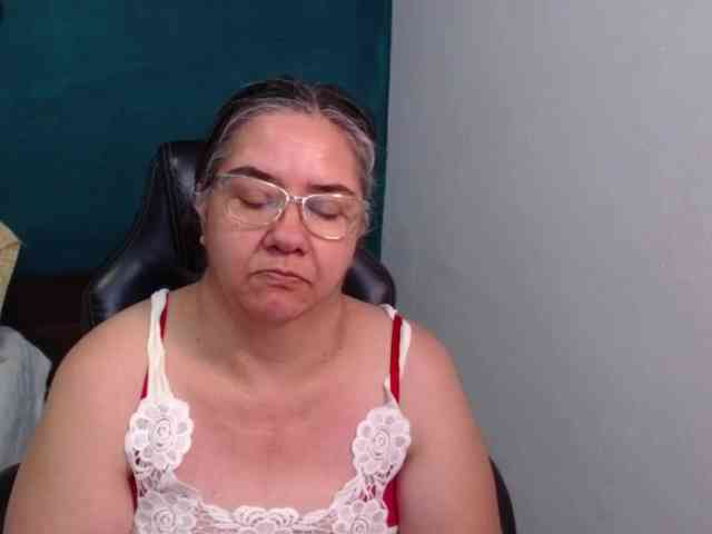 scarlett-dubois webcam