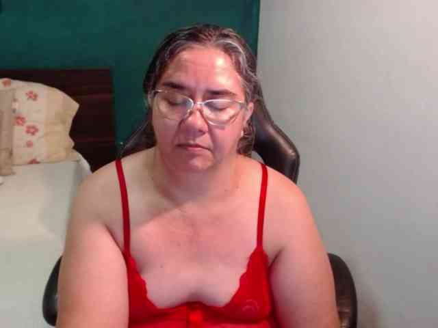 scarlett-dubois webcam