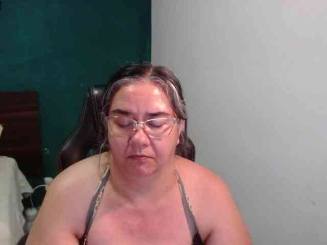 scarlett-dubois webcam