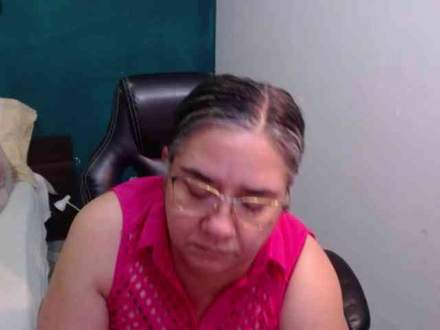 scarlett-dubois webcam