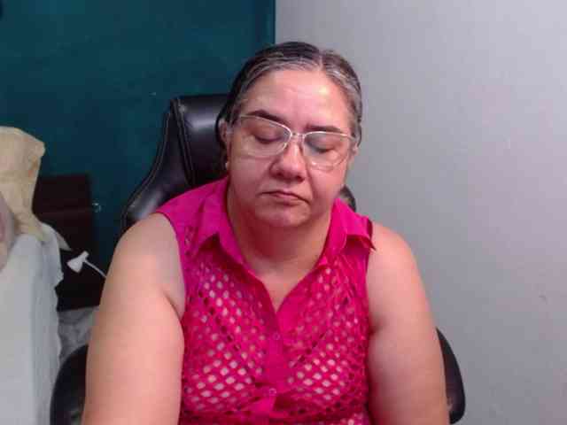 scarlett-dubois webcam