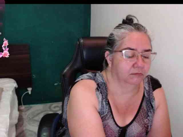 scarlett-dubois webcam