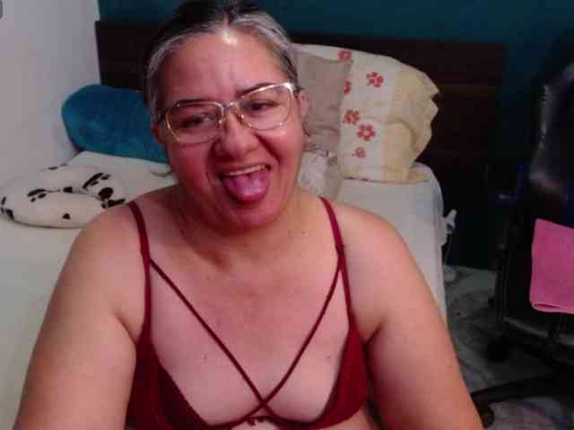 scarlett-dubois webcam