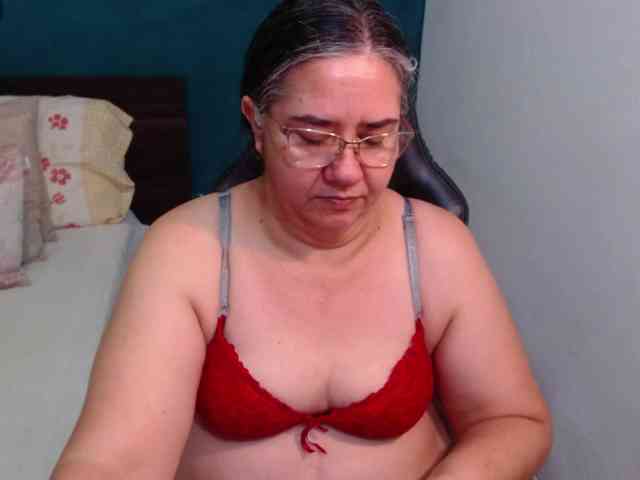 scarlett-dubois webcam