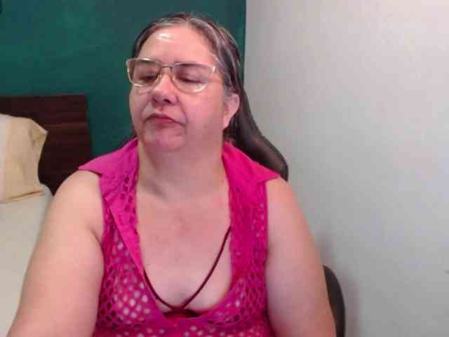 scarlett-dubois webcam