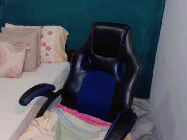 scarlett-dubois webcam