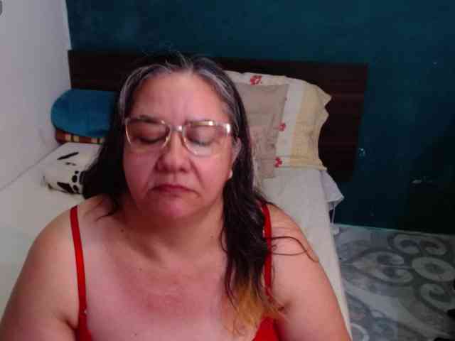 scarlett-dubois webcam