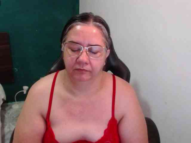 scarlett-dubois webcam