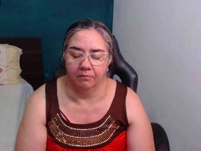 scarlett-dubois webcam