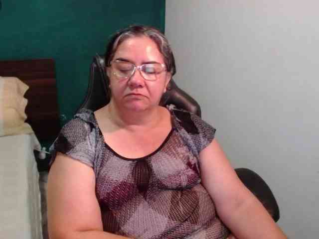 scarlett-dubois webcam