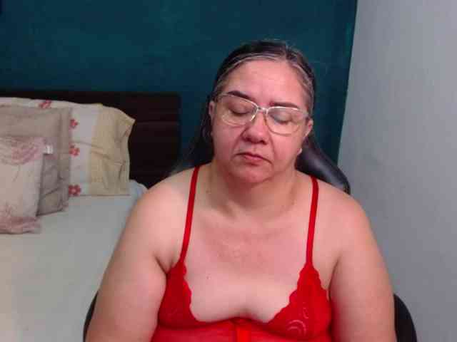 scarlett-dubois webcam