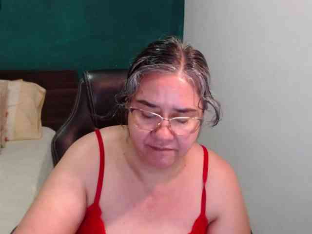scarlett-dubois webcam