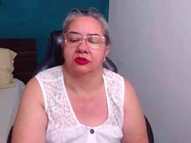 scarlett-dubois webcam
