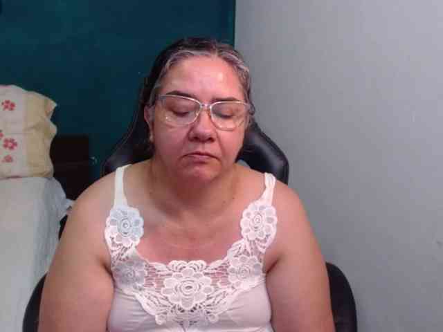 scarlett-dubois webcam