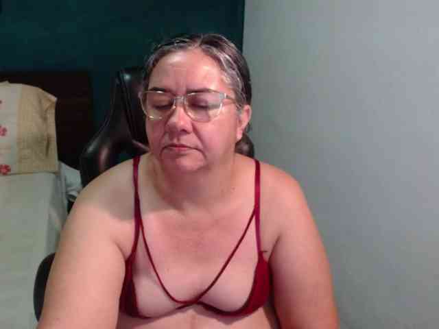 scarlett-dubois webcam