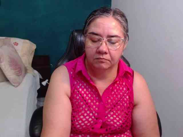 scarlett-dubois webcam