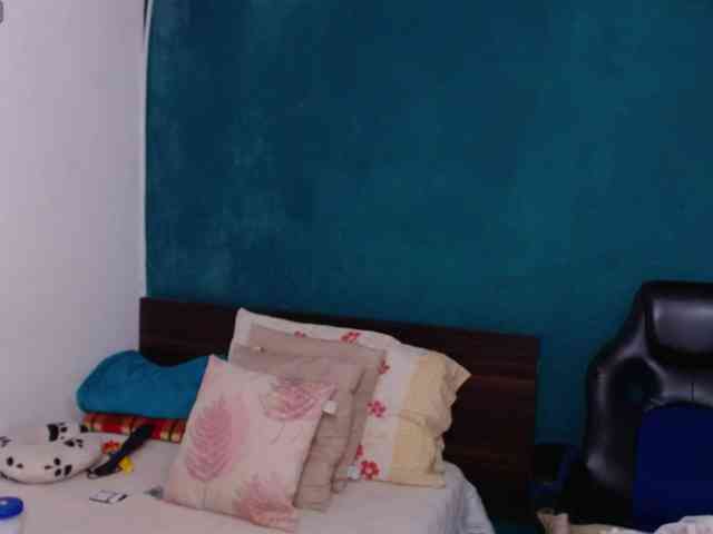 scarlett-dubois webcam