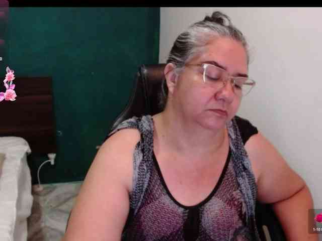 scarlett-dubois webcam