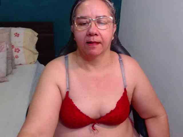 scarlett-dubois webcam