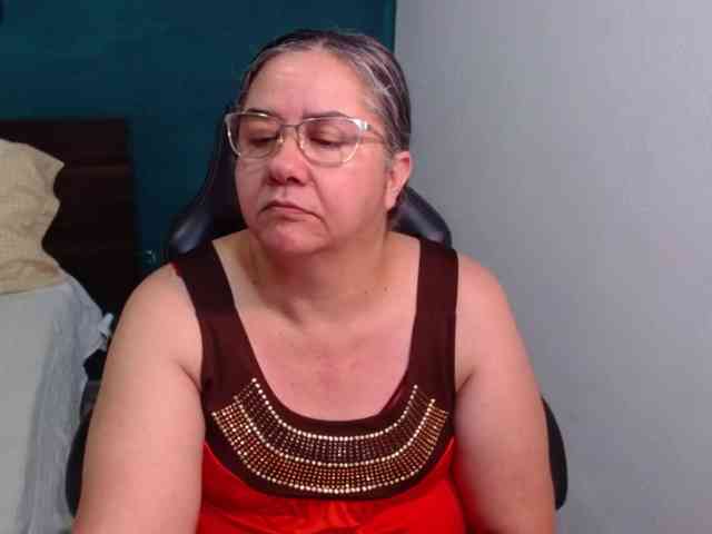 scarlett-dubois webcam