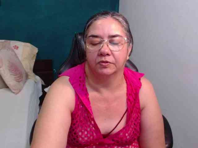 scarlett-dubois webcam