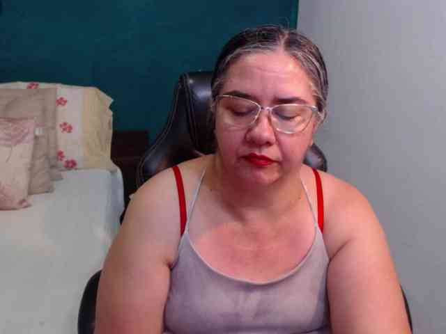 scarlett-dubois webcam