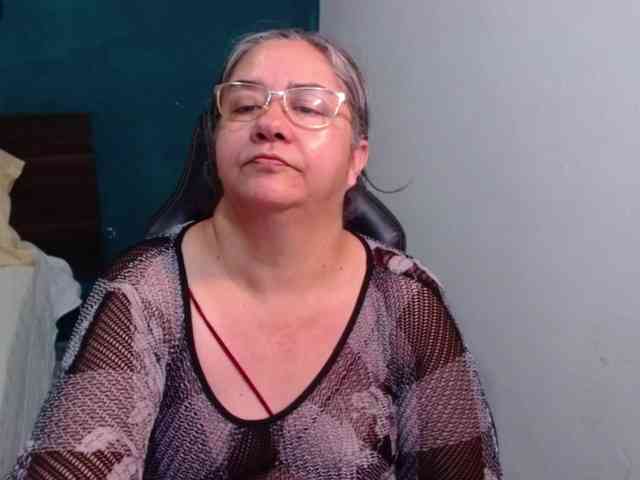 scarlett-dubois webcam