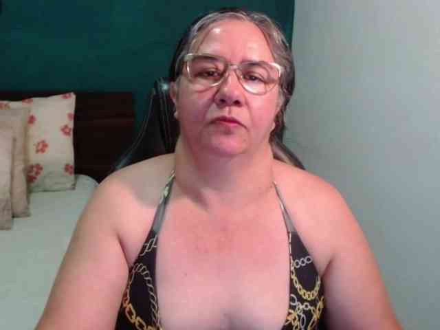 scarlett-dubois webcam