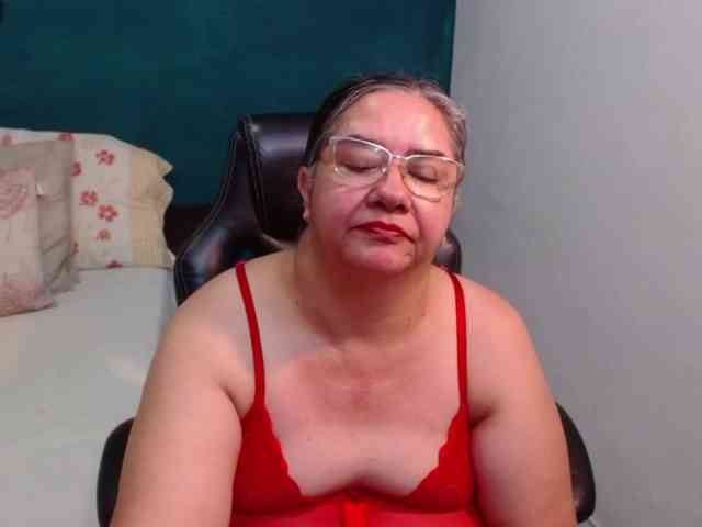 scarlett-dubois webcam