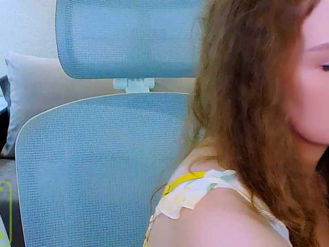 AureliaFly live cam on BongaCams