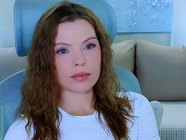 AureliaFly live cam on BongaCams