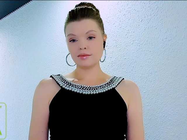 AureliaFly live cam on BongaCams